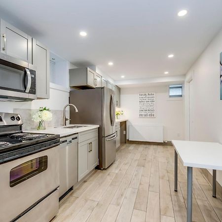 Midtown 2 Bedroom Basement Apartment Τορόντο Εξωτερικό φωτογραφία